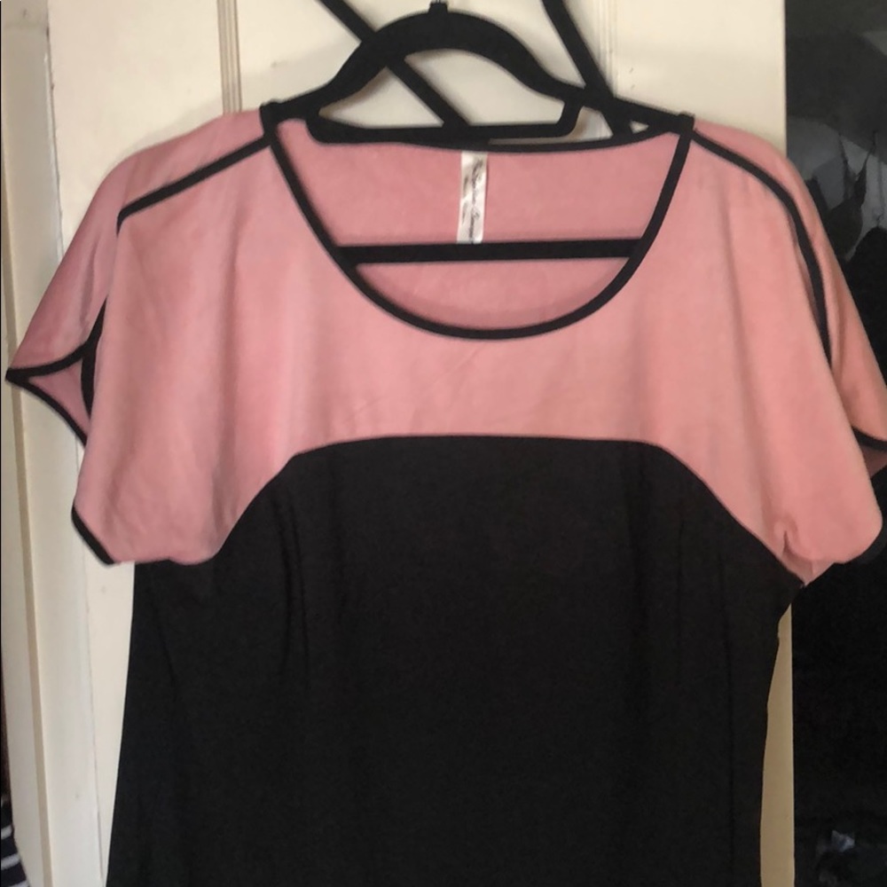 Pink and black top